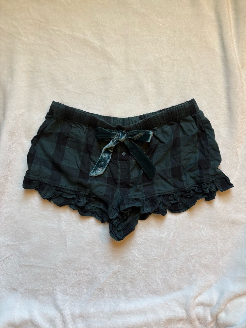 Victoria’s Secret PINK Flannel Boxy Ruffled Pajama Shorts Green/Black Size M